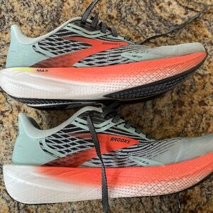 Brooks Hyperion Max Women’s Running Shoes